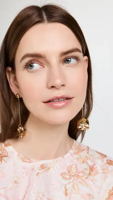 SHASHI Petunia Earrings Gold One Size | Thumbnail 3