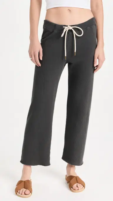 The Great. THE GREAT. The Wide Leg Cropped Sweatpants Washed Black 2 | Thumbnail 2