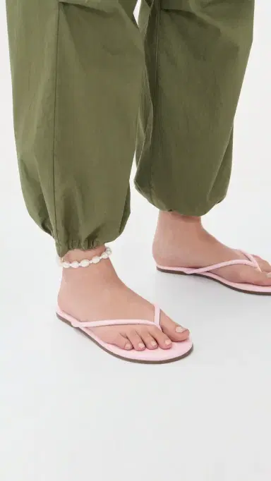 TKEES Tubular Lily Flip Flops Powder Pink | Thumbnail 3