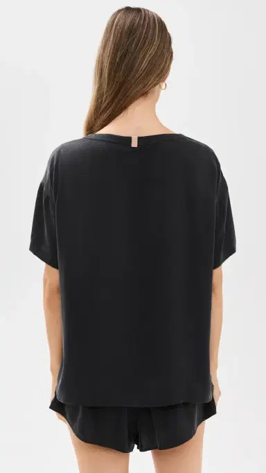 Lunya Washable Silk Tee Short Set Immersed Black | Thumbnail 3 Lunya Washable Silk Tee Short Set Immersed Black | Thumbnail 3