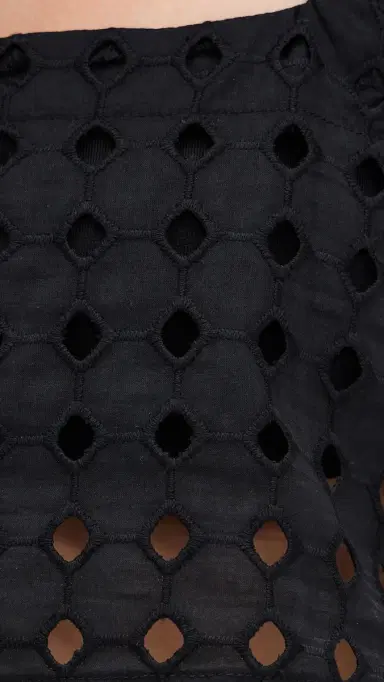 LE BOP Eyelet Desiree Cropped Tank Black L | Thumbnail 6 LE BOP Eyelet Desiree Cropped Tank Black L | Thumbnail 6