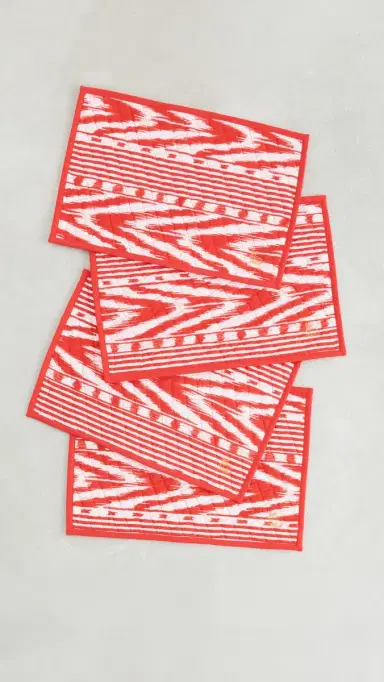 Coniglio Palm Beach Placemat Set of 4 Red Ikat One Size | Thumbnail 4
