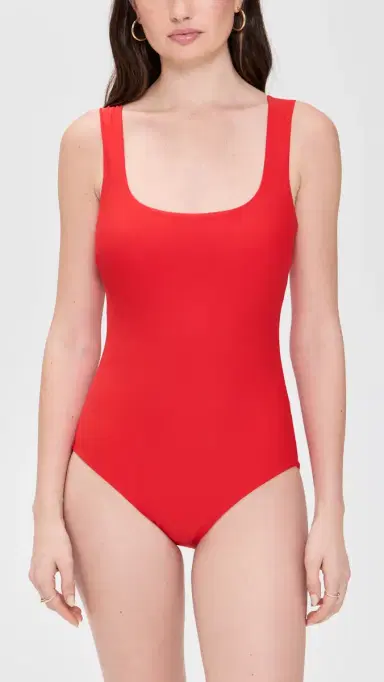 STYLEST quare Neck Tank uit One Piece Hot Pepper | Thumbnail 2