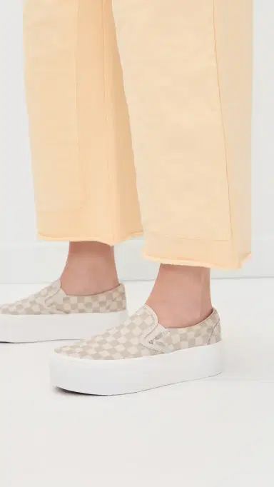 Vans Classic Slip-On Stackform Sneakers Check Mushroom/Marshmallow | Thumbnail 3 Vans Classic Slip-On Stackform Sneakers Check Mushroom/Marshmallow | Thumbnail 3