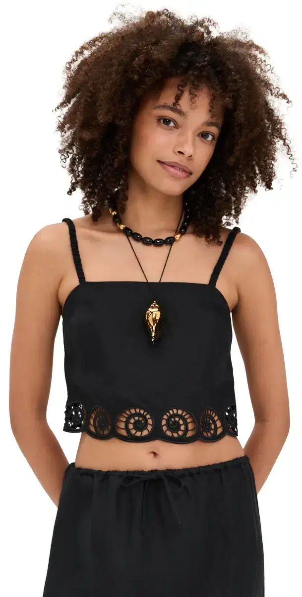 Air inen Scallop Cropped Top Black