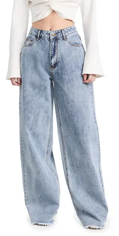 LIONESS Eivissa Baggy Jeans | Thumbnail 1 LIONESS Eivissa Baggy Jeans | Thumbnail 1