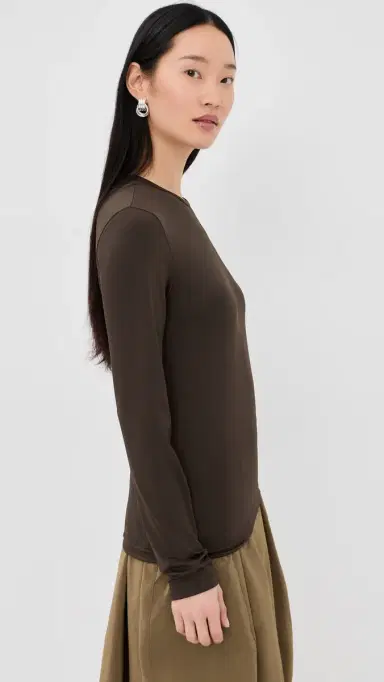 Tibi Stretch Lightweight Tech Knit Crewneck Pullover T-Shirt Hickory Brown | Thumbnail 4 Tibi Stretch Lightweight Tech Knit Crewneck Pullover T-Shirt Hickory Brown | Thumbnail 4