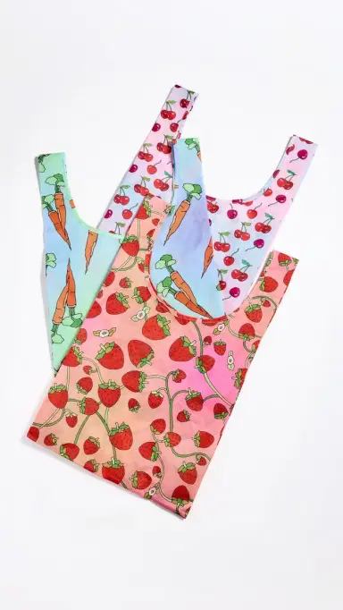 BAGGU Standard Baggu Set of 3 Carrots & Berries One Size | Thumbnail 2 BAGGU Standard Baggu Set of 3 Carrots & Berries One Size | Thumbnail 2