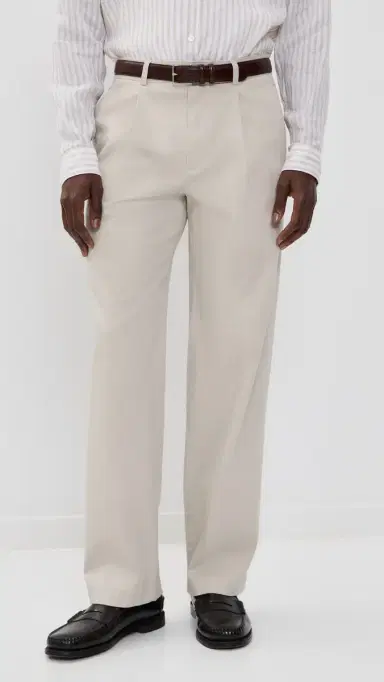 Theory Relaxed Pleat Pants in Moonsoft Cotton Silver Cloud | Thumbnail 3 Theory Relaxed Pleat Pants in Moonsoft Cotton Silver Cloud | Thumbnail 3