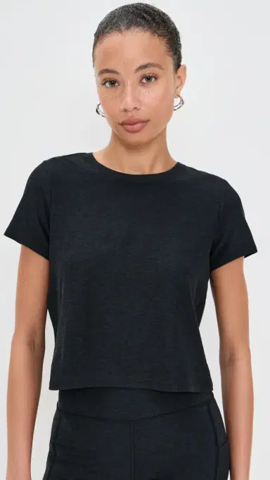 Beyond Yoga Featherweight Supreme Cropped Tee Darkest Night M | Thumbnail 2 Beyond Yoga Featherweight Supreme Cropped Tee Darkest Night M | Thumbnail 2
