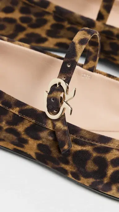 Gianvito Rossi Carla Camoscio Leopard Print Flats Almond Leopard Print 39 | Thumbnail 6 Gianvito Rossi Carla Camoscio Leopard Print Flats Almond Leopard Print 39 | Thumbnail 6