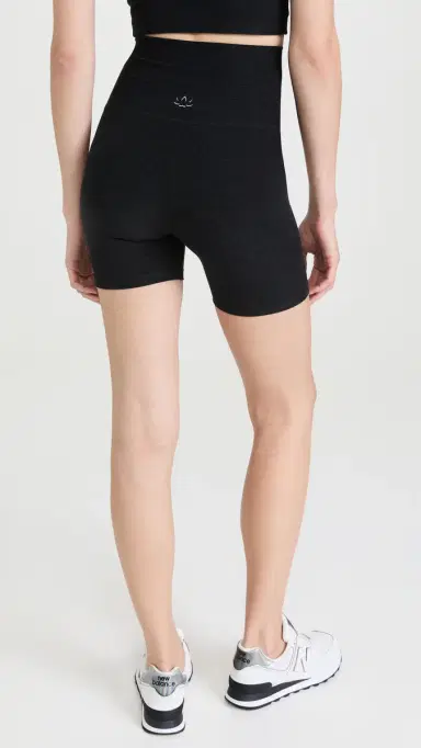 Beyond Yoga pacedye Keep Pace Biker Shorts Darkest Night | Thumbnail 3