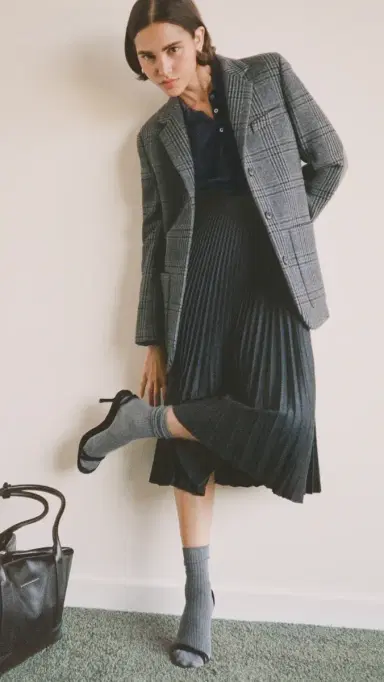 Stems Cloud Cashmere Crew Socks Grey One Size | Thumbnail 3 Stems Cloud Cashmere Crew Socks Grey One Size | Thumbnail 3