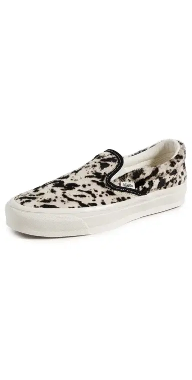 Vans LX Classic Slip On Sneakers Pony Hair Black/White | Thumbnail 1 Vans LX Classic Slip On Sneakers Pony Hair Black/White | Thumbnail 1