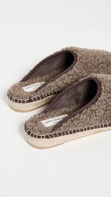 Naguisa Namo Teddy Slides Taupe 37 | Thumbnail 4
