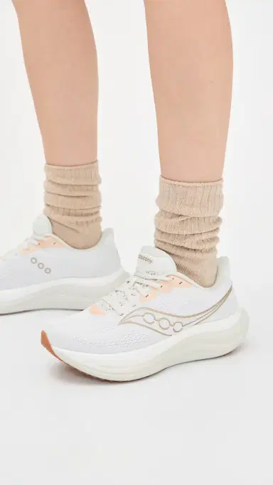 SAUCONY Triumph 23 Sneakers White/Arctic 6 | Thumbnail 3