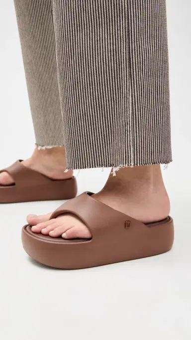 Melissa Free Platform Sandals Bronze 8 | Thumbnail 3