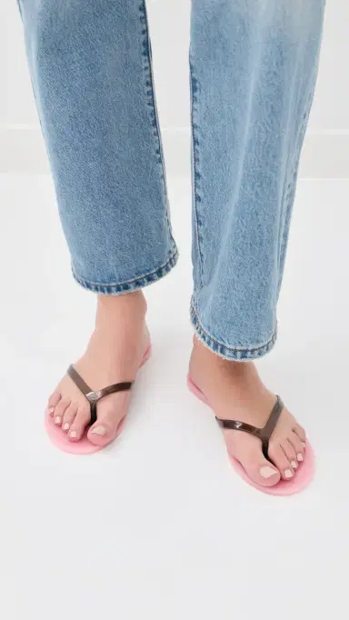 Black Suede Studio Crystal Jelly Flip Flops Bubble Gum/Black PVC 35/36 | Thumbnail 3