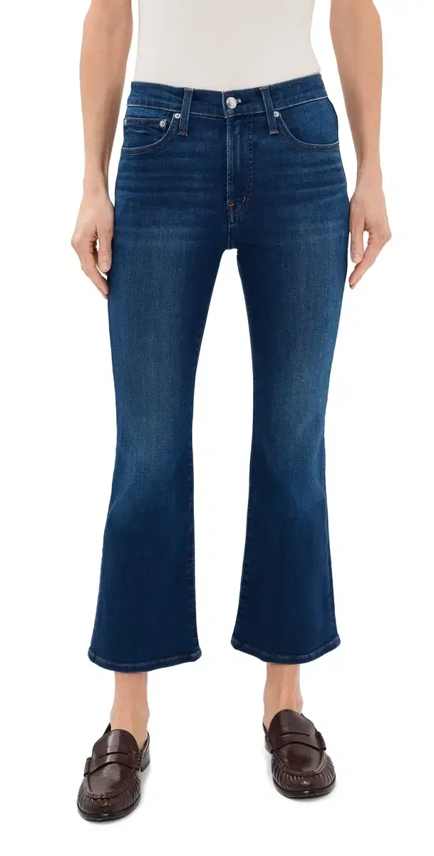 The Petite Stretch Flare Crop Jean Osgoode Wash