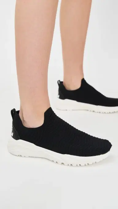 APL TechLoom Traveler Sneakers Black/ | Thumbnail 3 APL TechLoom Traveler Sneakers Black/ | Thumbnail 3