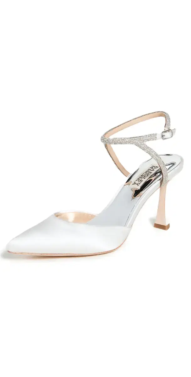Kamilah Pumps Soft White