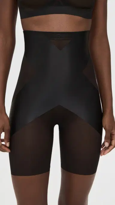 SPANX High-Waisted Booty-Lifting X Mid Thigh Shorts Very Black | Thumbnail 2