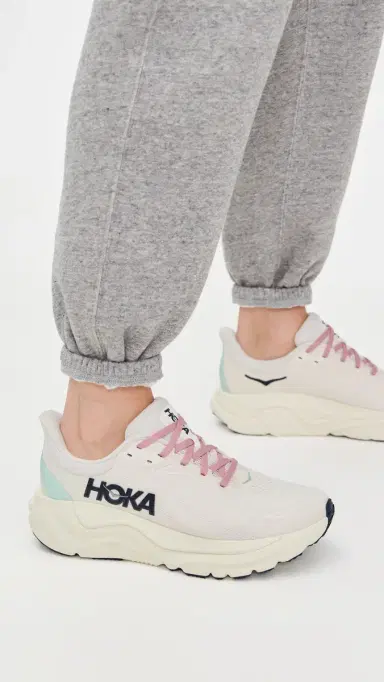 Hoka Arahi 8 Sneakers Rose Cream/Alabaster 8 | Thumbnail 3