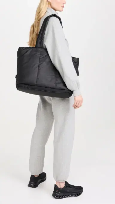 CALPAK Luka Expandable Laptop Tote Bag Matte Black One Size | Thumbnail 3 CALPAK Luka Expandable Laptop Tote Bag Matte Black One Size | Thumbnail 3