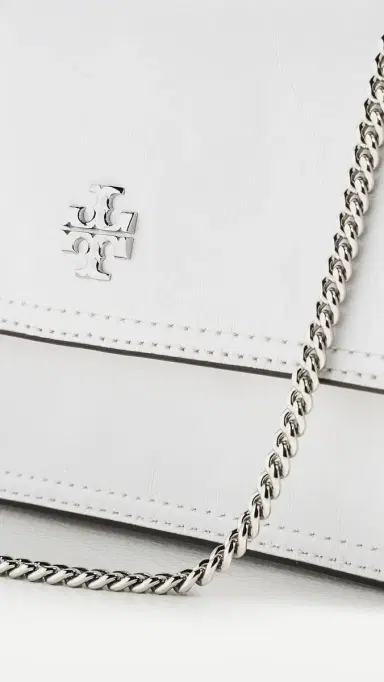 Tory Burch Kira Deconstructed Mini Top Handle Chain Wallet Bianco | Thumbnail 5 Tory Burch Kira Deconstructed Mini Top Handle Chain Wallet Bianco | Thumbnail 5