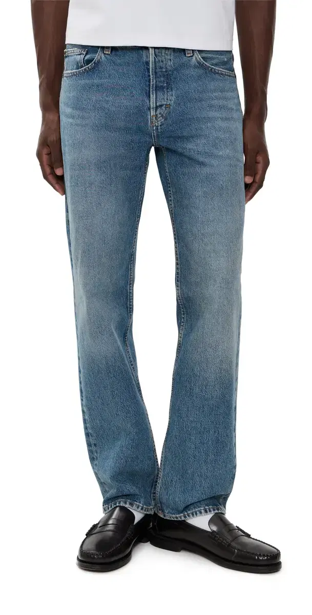 Relaxed Jeans Outfield