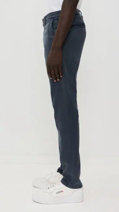 Faherty Coastline Chino Pants Blue Nights 33X32 | Thumbnail 4