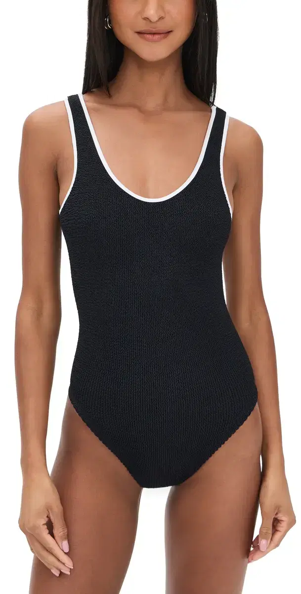 Coverage Faye One Piece Black One Size