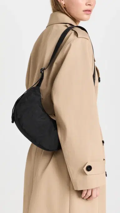 BAGGU Small Nylon Crescent Bag Black One Size | Thumbnail 3 BAGGU Small Nylon Crescent Bag Black One Size | Thumbnail 3
