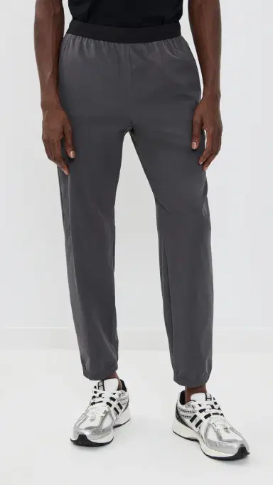 Beyond Yoga On The Go Men'S Joggers Graphite M | Thumbnail 2