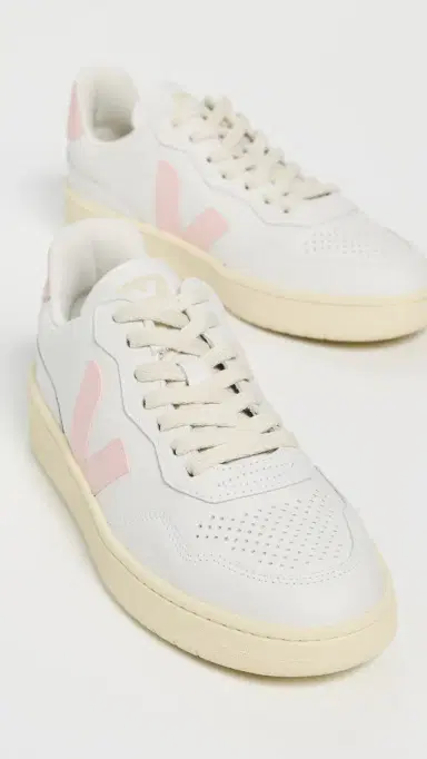 Veja V-90 Sneakers | Thumbnail 5 Veja V-90 Sneakers | Thumbnail 5