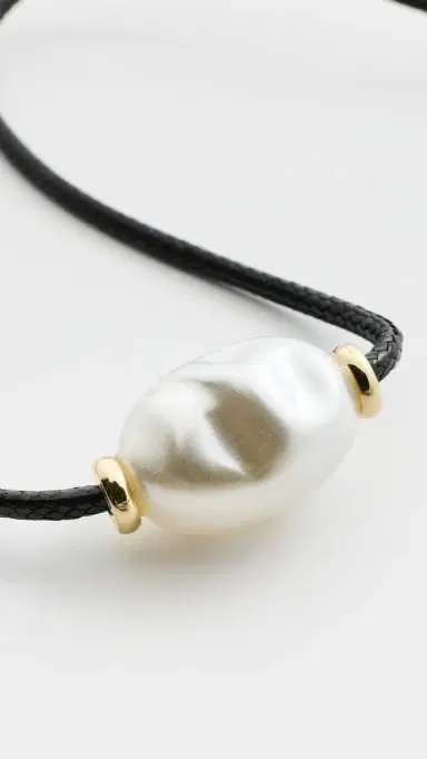 BaubleBar Antonia Pearl Necklace Black One Size | Thumbnail 5