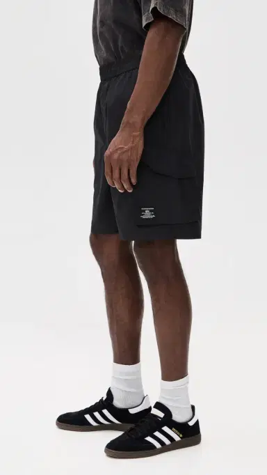 Alpha Industries CWU Relaxed Shorts 9 Black | Thumbnail 4
