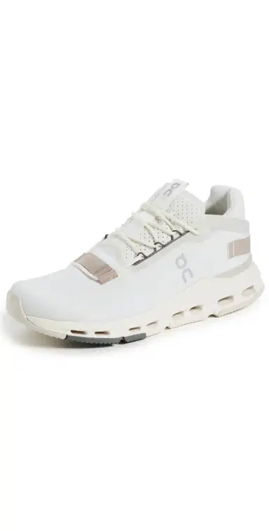 ON Cloudnova 2 Sneakers Ice/Sand 9 | Thumbnail 1