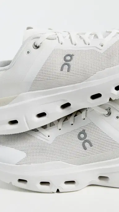 ON Cloudpulse Next Sneakers White/Ice 9 | Thumbnail 5
