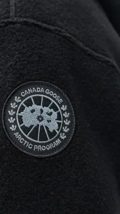 Canada Goose Chilliwack Black Disc Fleece Bomber Black M | Thumbnail 6 Canada Goose Chilliwack Black Disc Fleece Bomber Black M | Thumbnail 6
