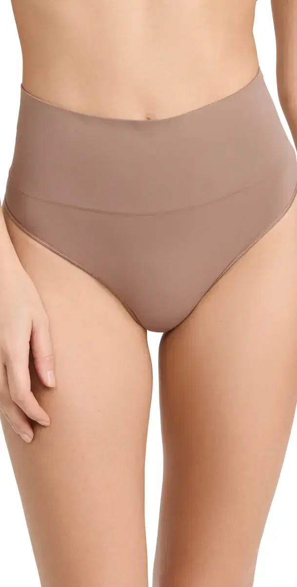 SPANX shape ExtraOrdinary Thong Cafe au Lait