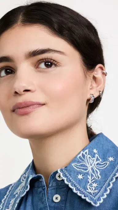 Shashi Waves Huggie Hoop Earrings Silver One Size | Thumbnail 3