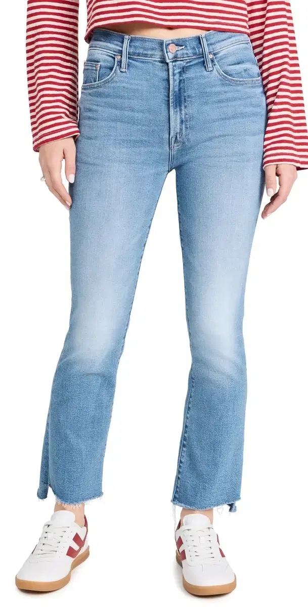 MOTHER The Insider Crop Step Fray Jeans Out of the Blue