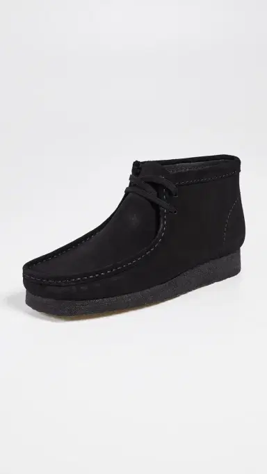 Clarks Suede Wallabee Boots Black 8 | Thumbnail 2