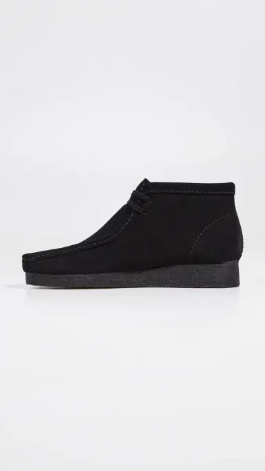 Clarks Suede Wallabee Boots Black 8 | Thumbnail 3