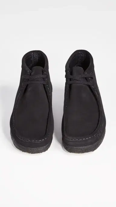 Clarks Suede Wallabee Boots Black 8 | Thumbnail 4