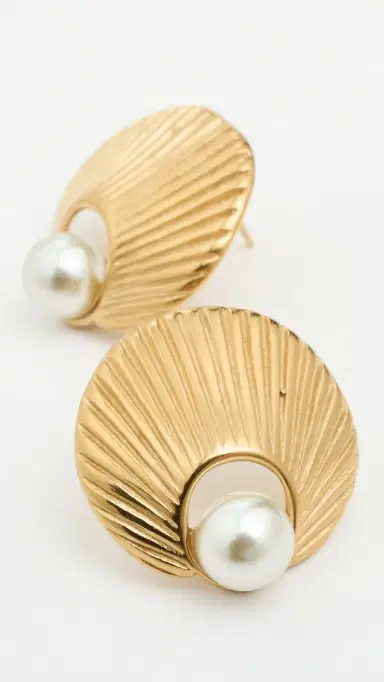 Galley Los Angeles Meeghan Earrings Gold/Pearl One Size | Thumbnail 4