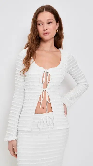 SEVEN WONDERS Adalee Ruffle Texture Top White | Thumbnail 2