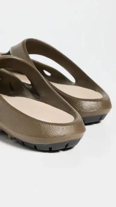 Keen Shanti Slides | Thumbnail 3