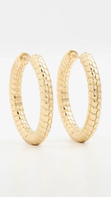 Jennifer Fisher Madison Huggie Hoop Earrings Yellow Gold One Size | Thumbnail 4